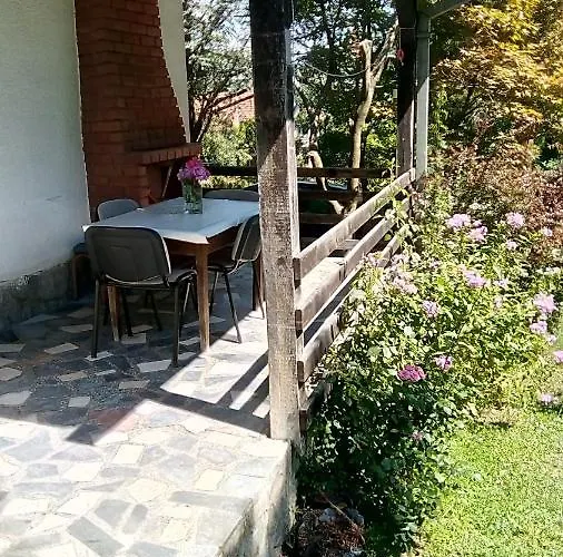 Case de vacanță Takovo - Odmor U Selu